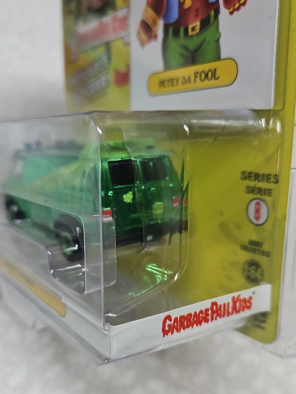 Greenlight 1983 GMC Vandura Garbage Pail Kids Green Chase
